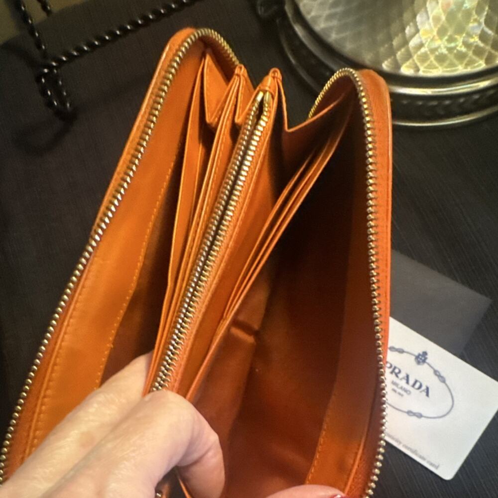 PRADA Soffiano Leather Zippy Wallet Papaya All Inclusive -box, Authenticity Card - Picture 14 of 14